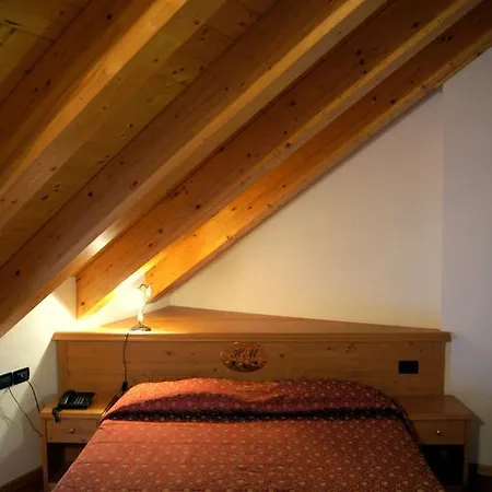 Hotel Milano 3*